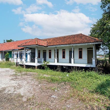 Spot On 92832 Al Mahira Syariah Majalengka Exterior foto