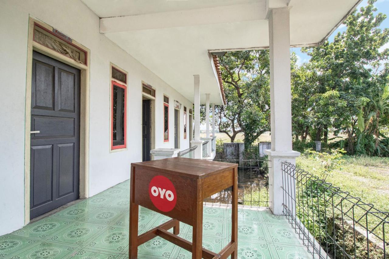 Spot On 92832 Al Mahira Syariah Majalengka Exterior foto