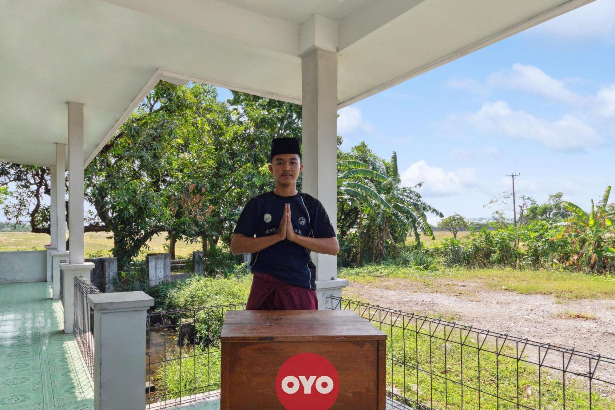 Spot On 92832 Al Mahira Syariah Majalengka Exterior foto